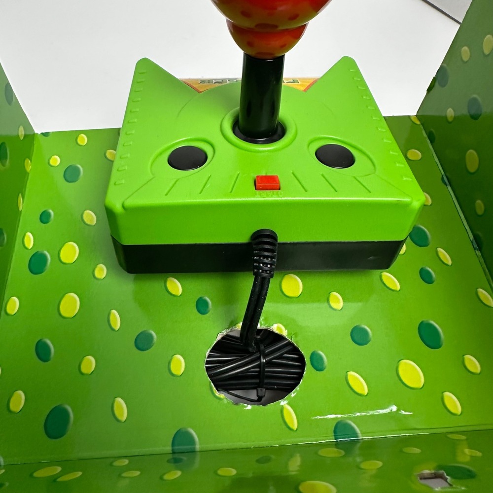 MSI Entertainment Frogger TV Arcade Plug and Play Video Game Retro Joystick - Picture 5 of 6